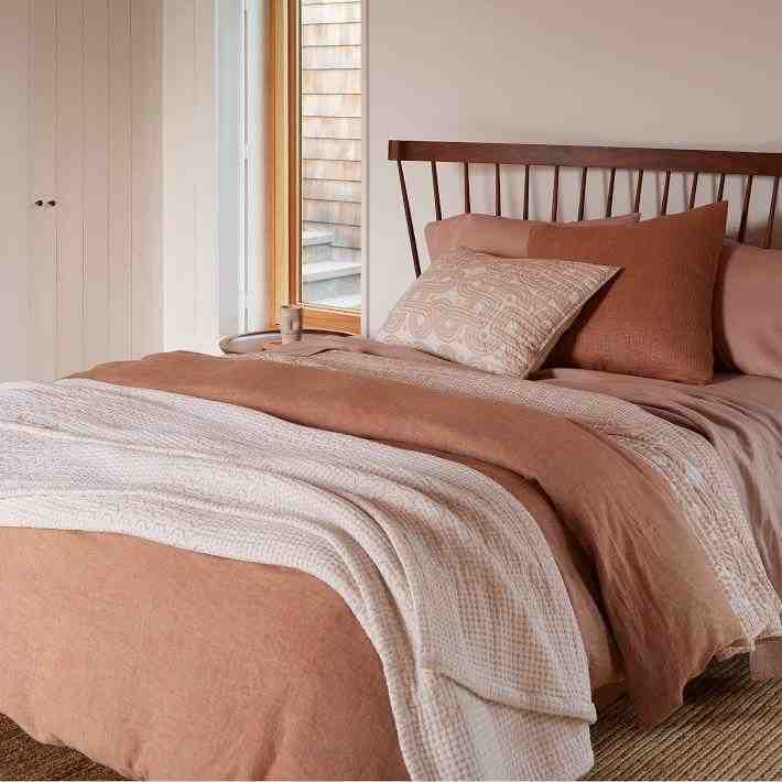 Formentera Knotted Geo Quilts and Sham