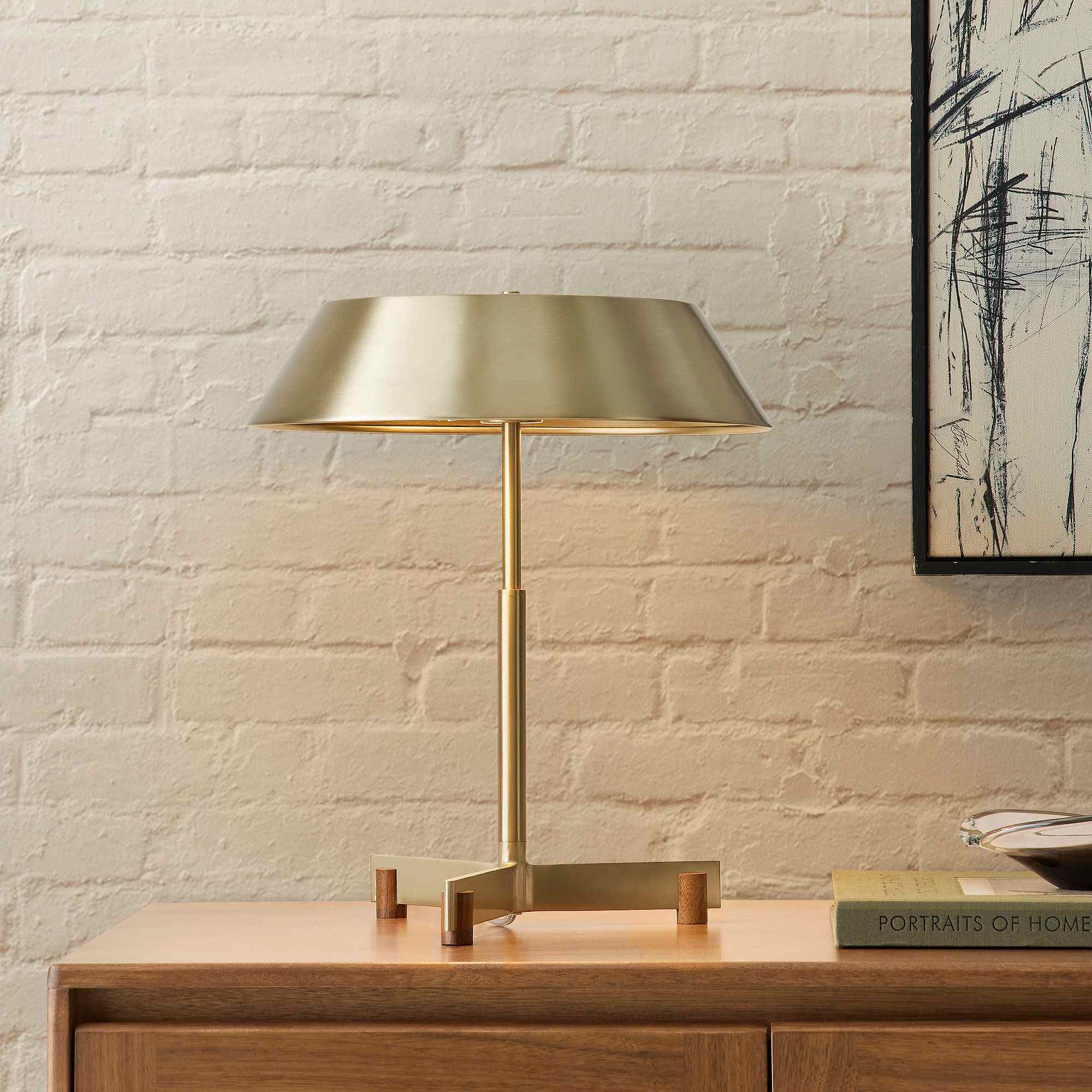 Hennings Metal Table Lamp (20")