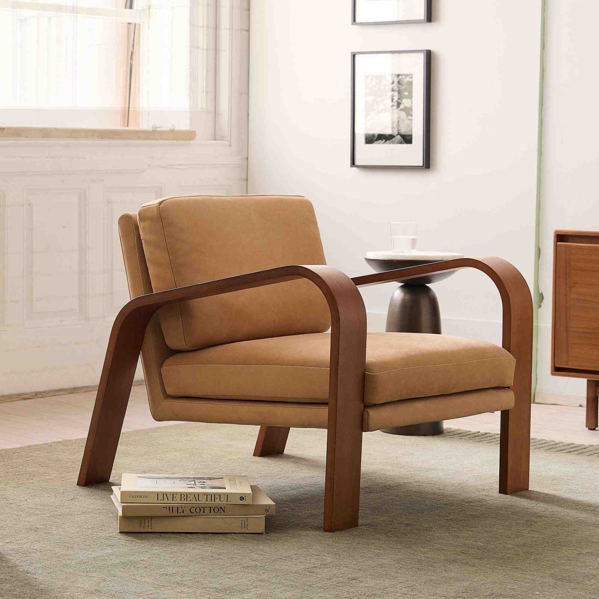Hugo Leather Chair (31")