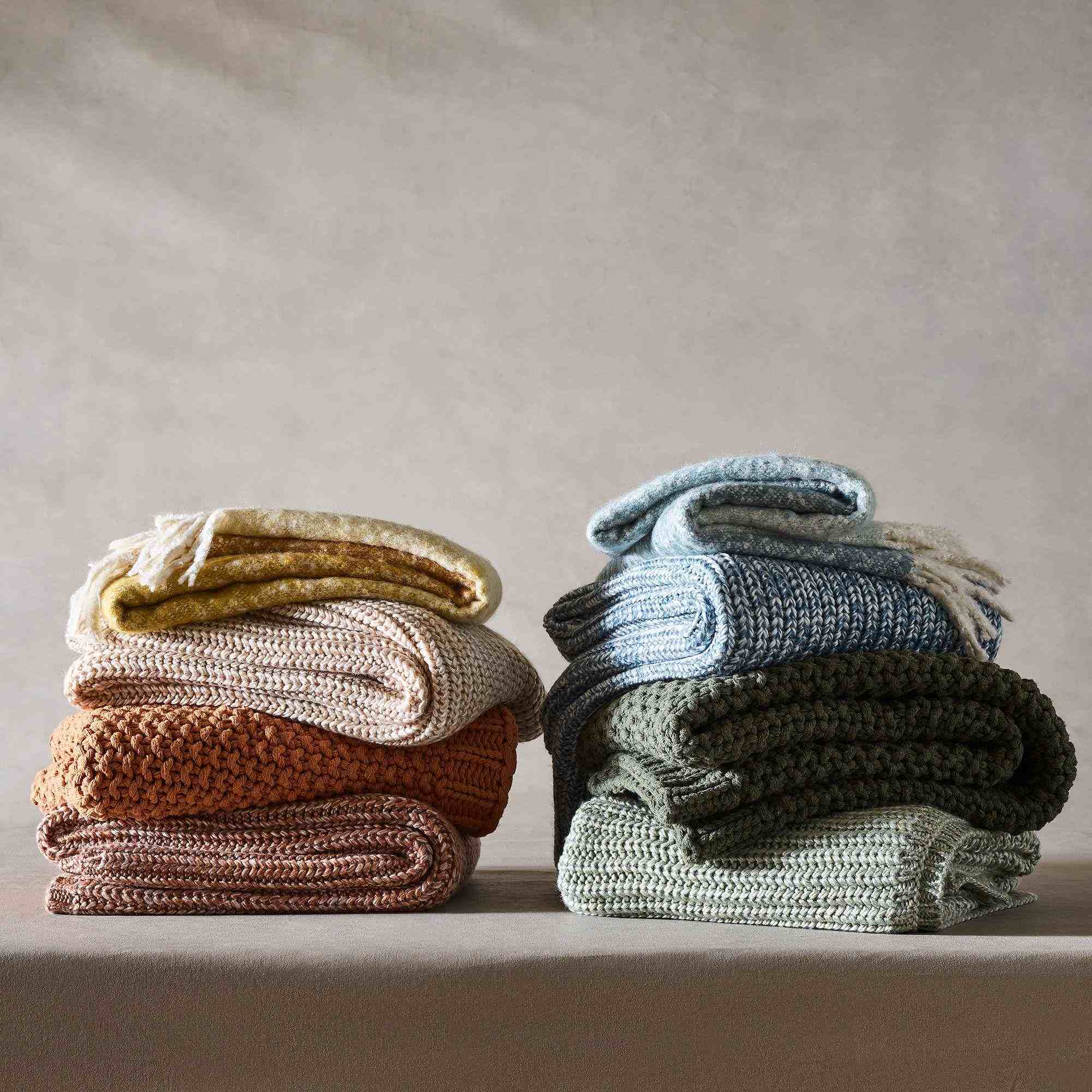 Marled Rib Knit Throw