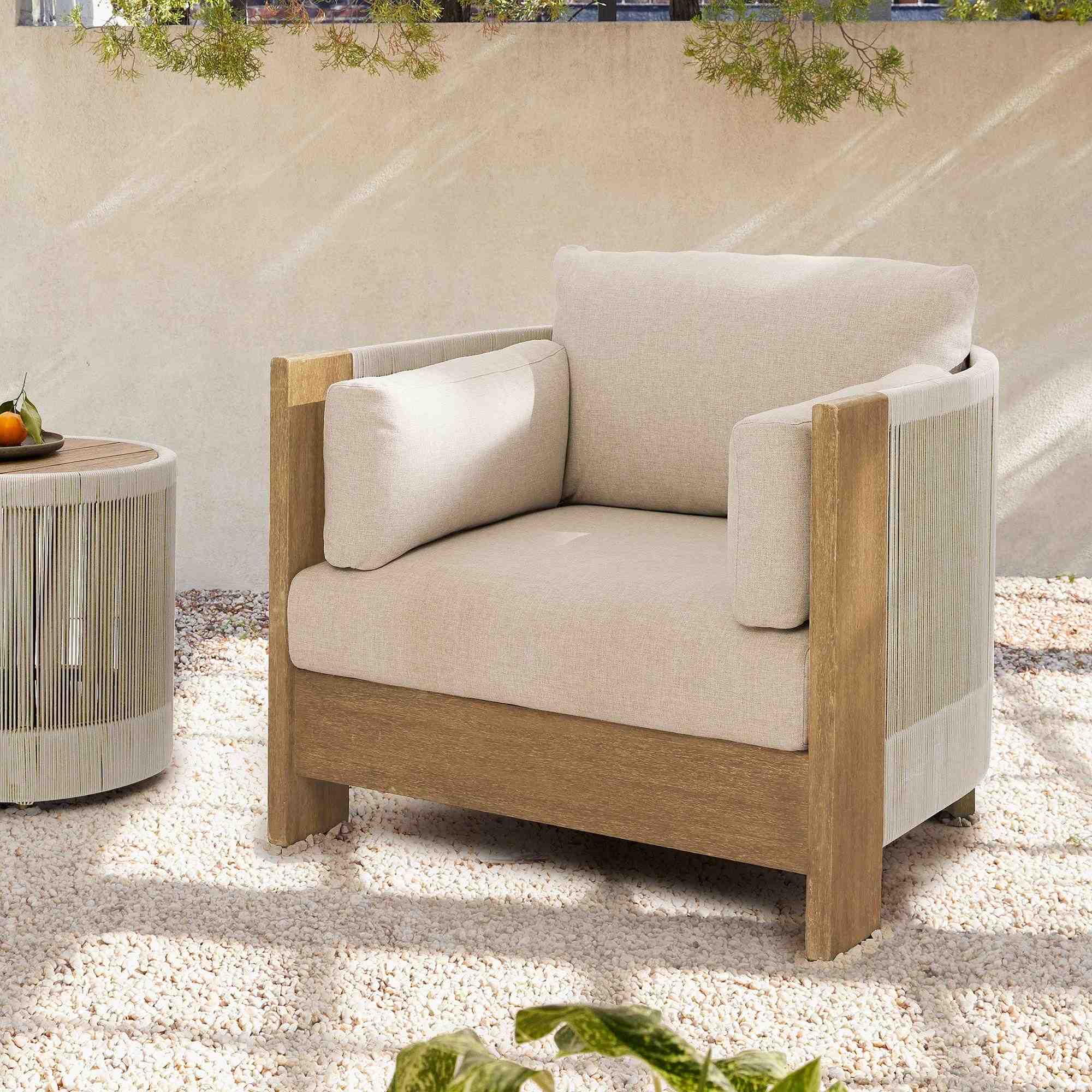 Porto Outdoor Lounge Chair