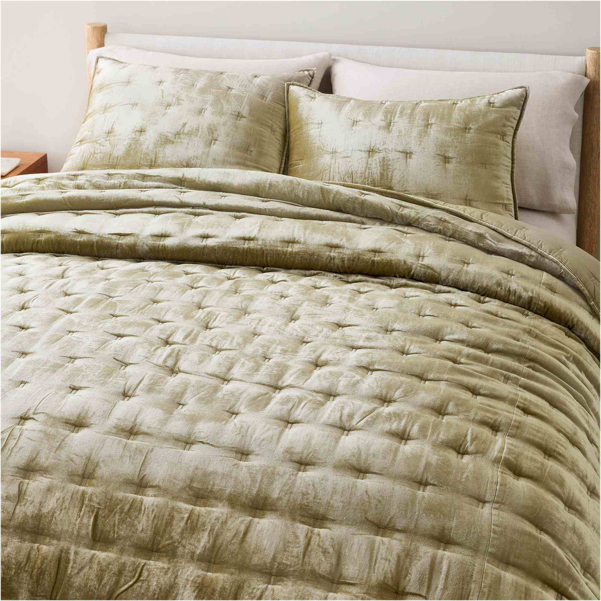 Lush Velvet Tack Stitch Quilt & Shams