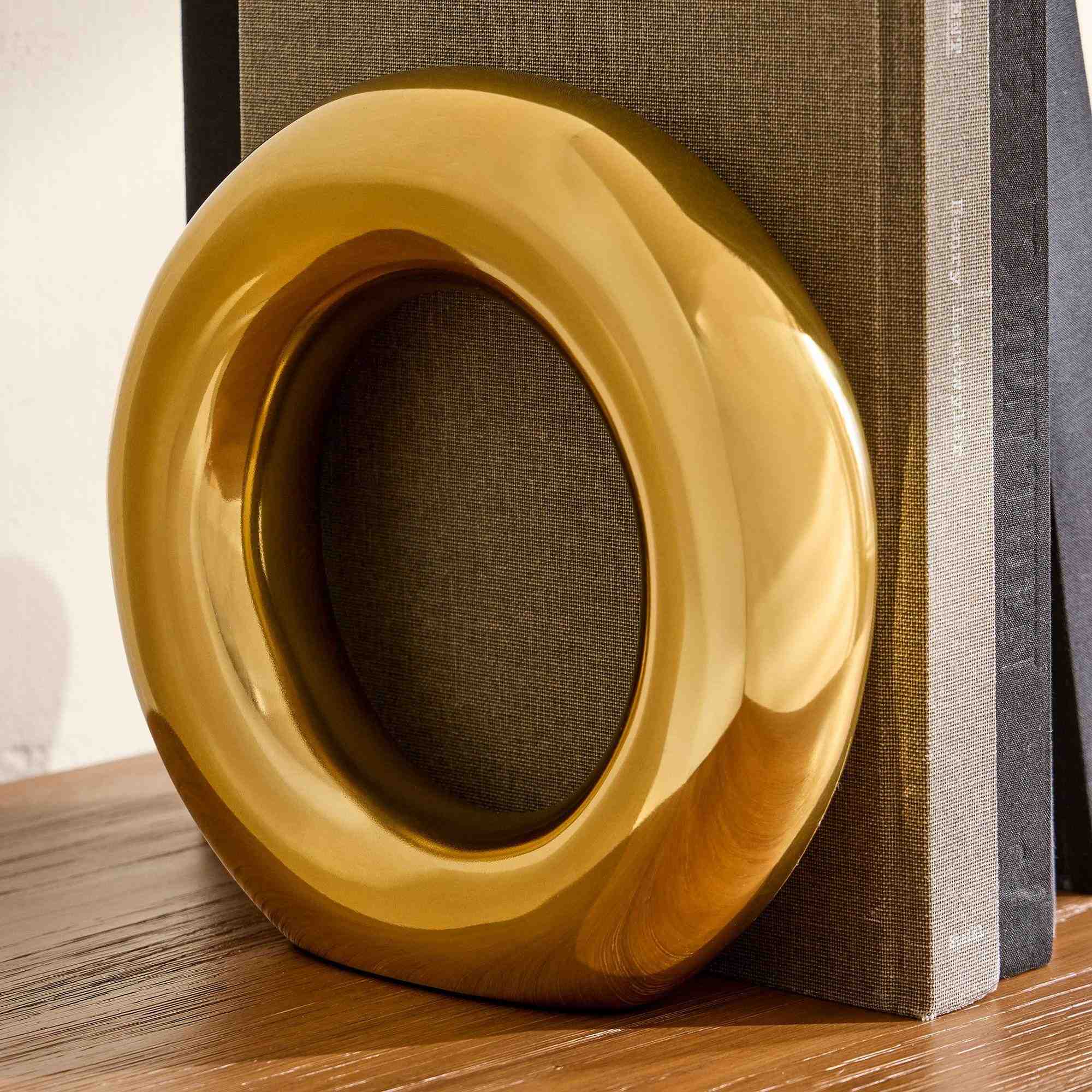 Tubular Metal Bookend