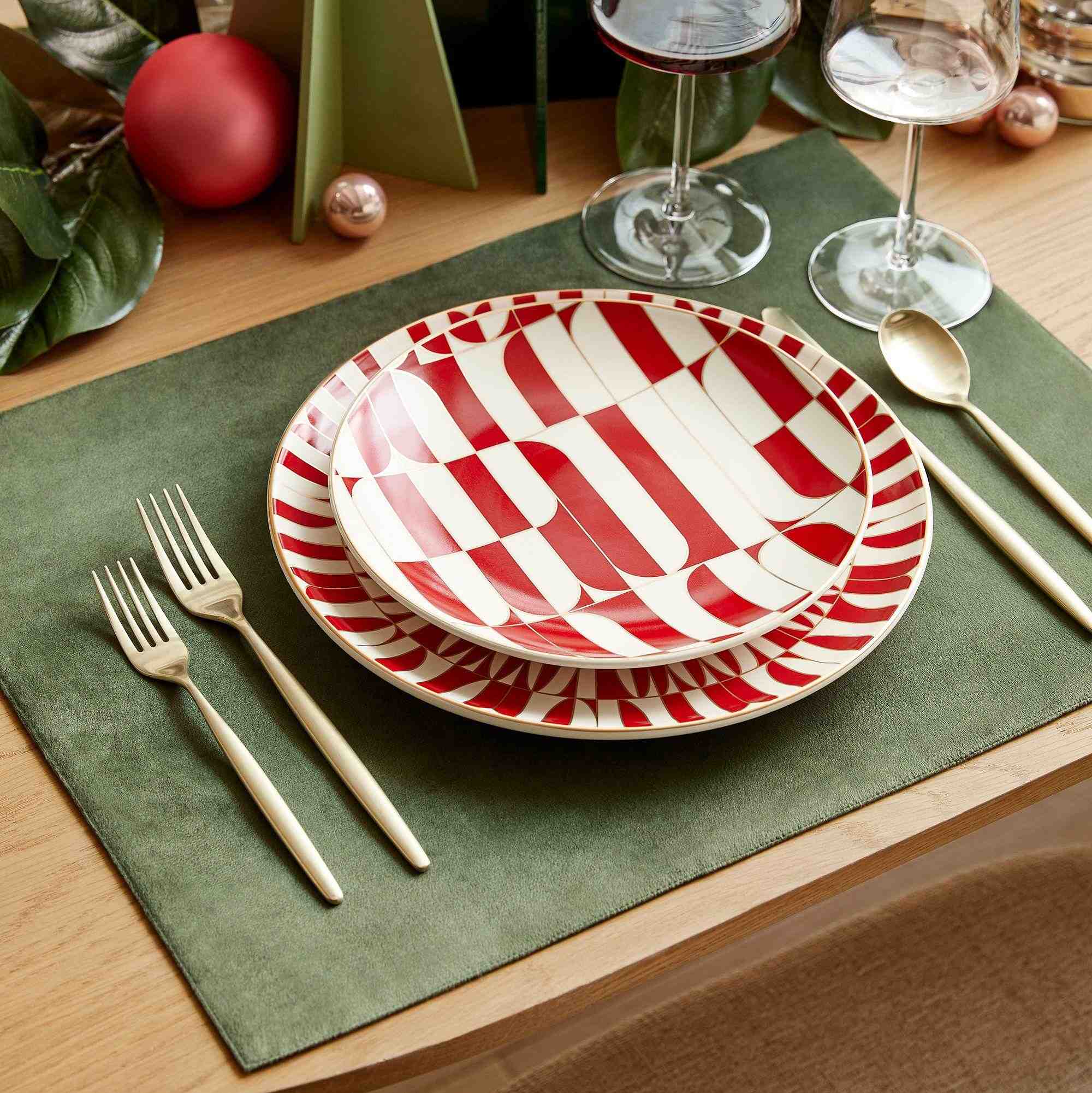 Velvet Linens Placemat Sets