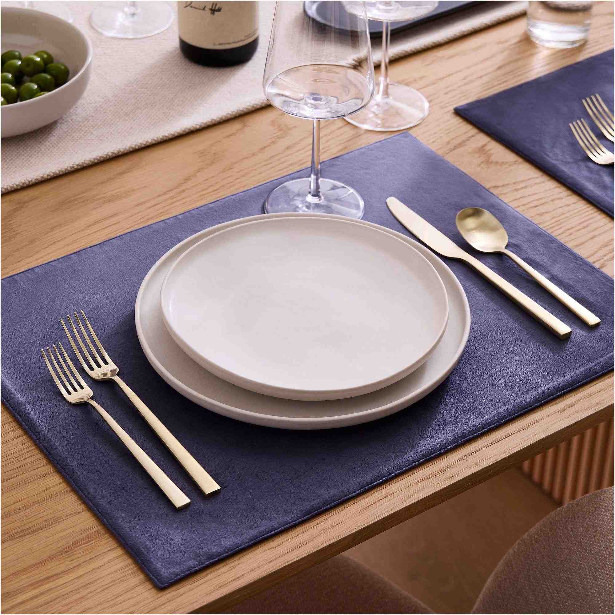 Velvet Linens Placemat Sets