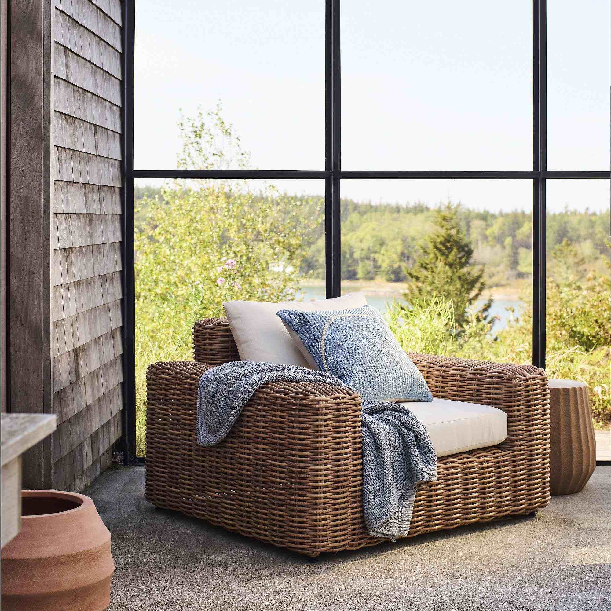 Westport Outdoor Lounge Chair