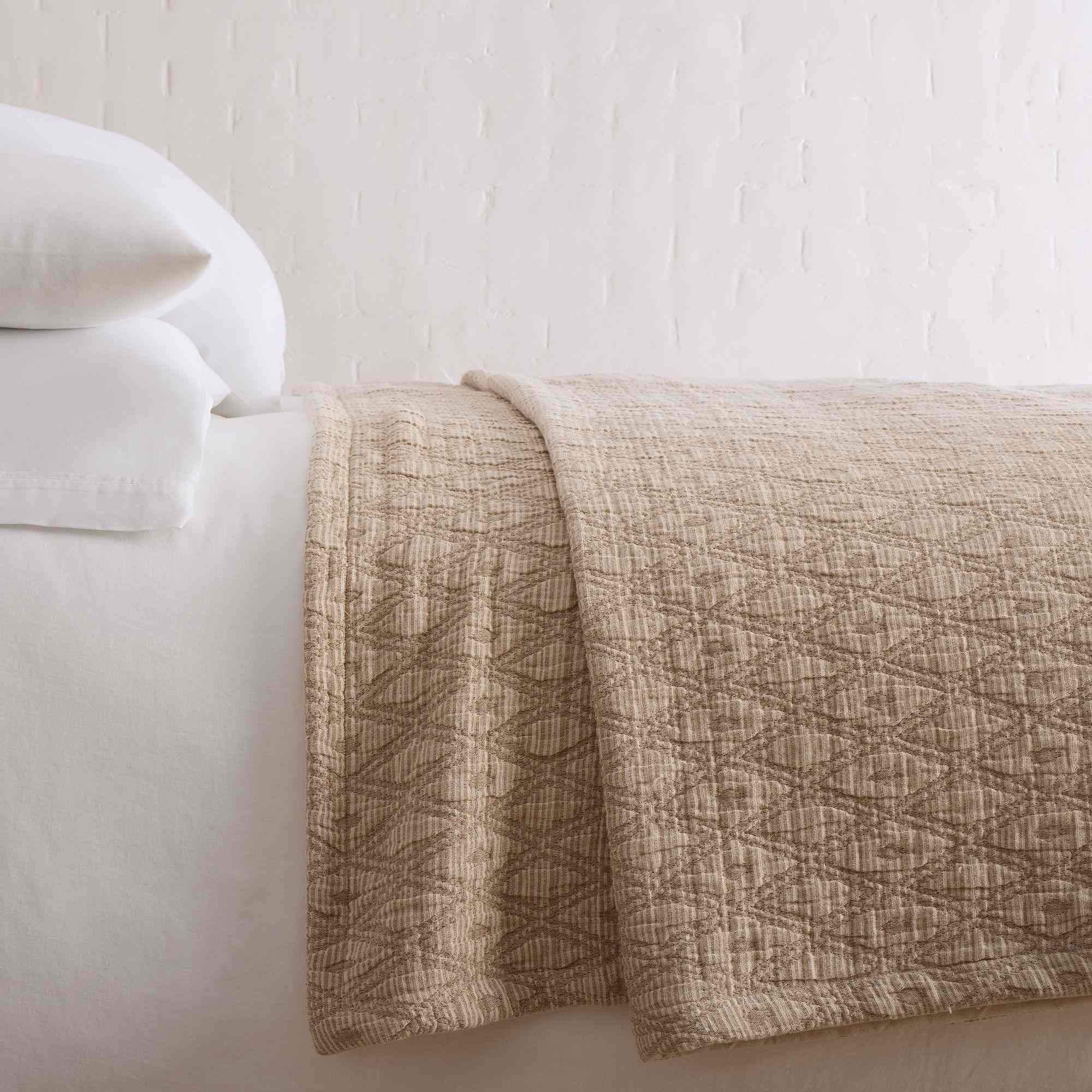 Woven Diamond Bed Blanket