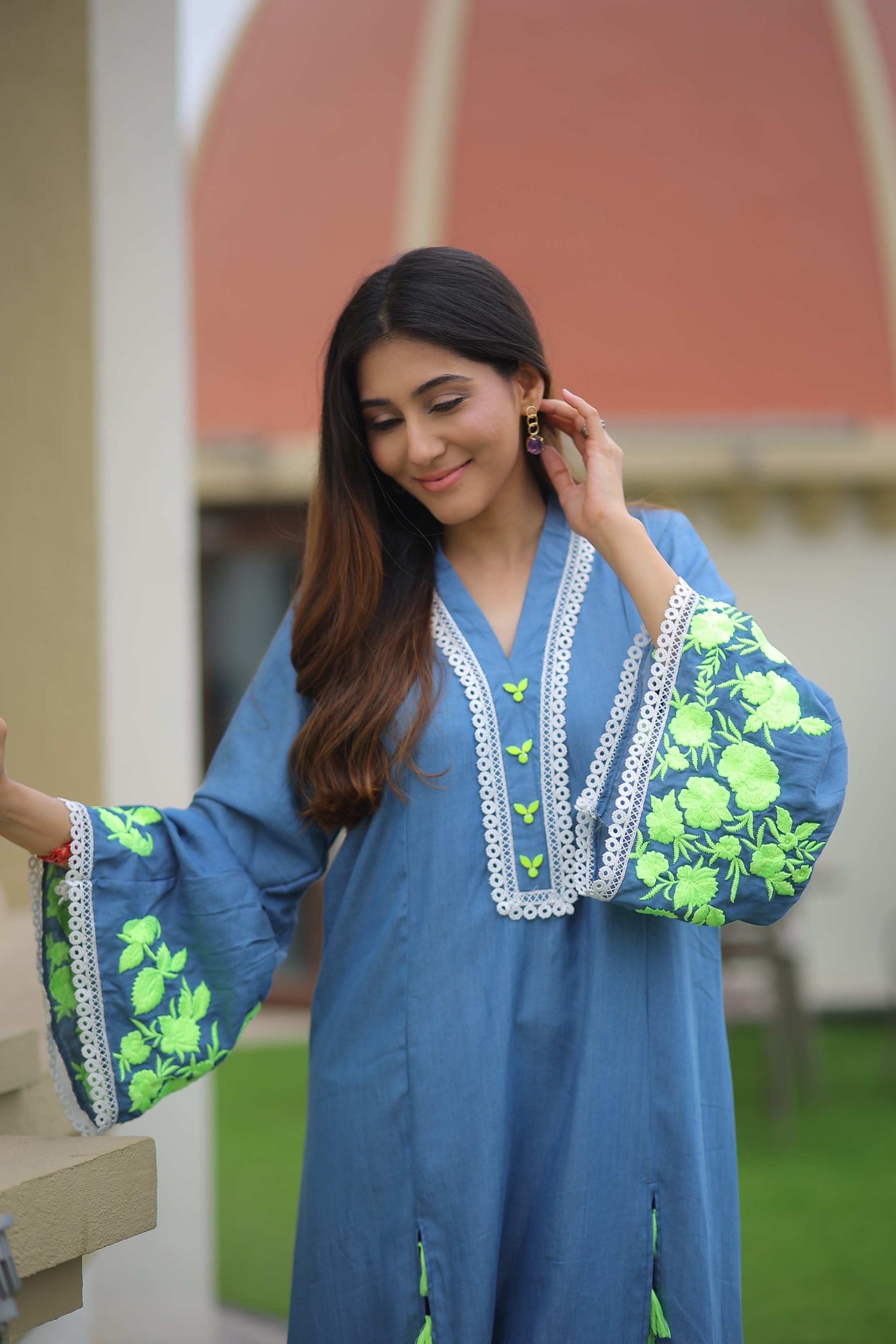 Full neck kurti sales design