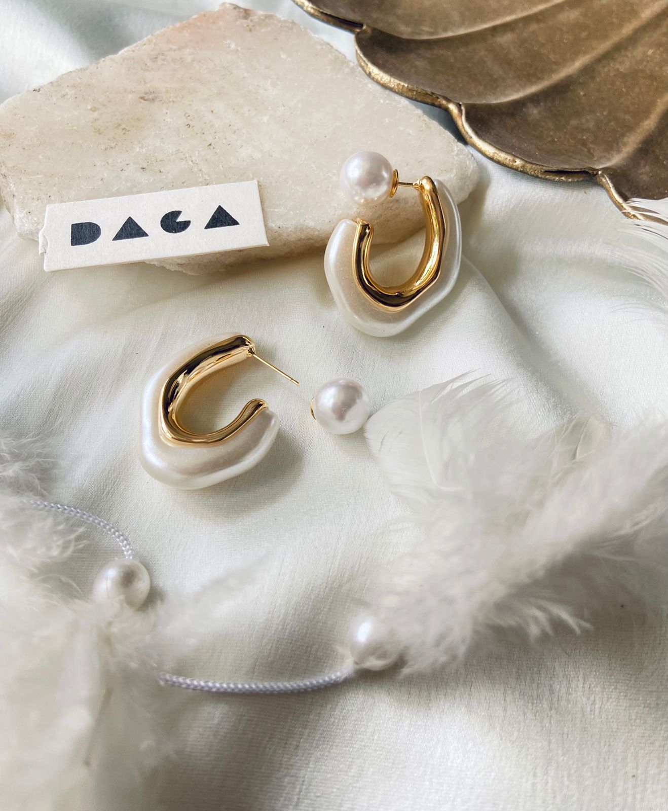 DAGA | double trouble pearl earrings undefined
