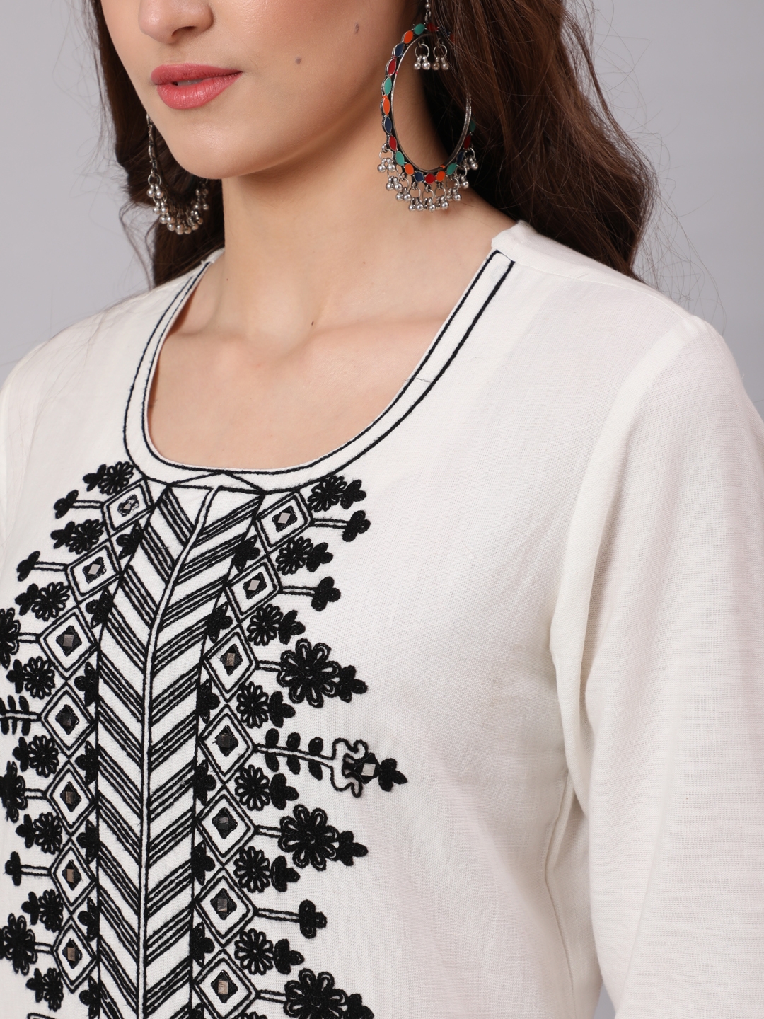 ANTARAN | Aari Embroiderry Off White Kurta Pant Set 3