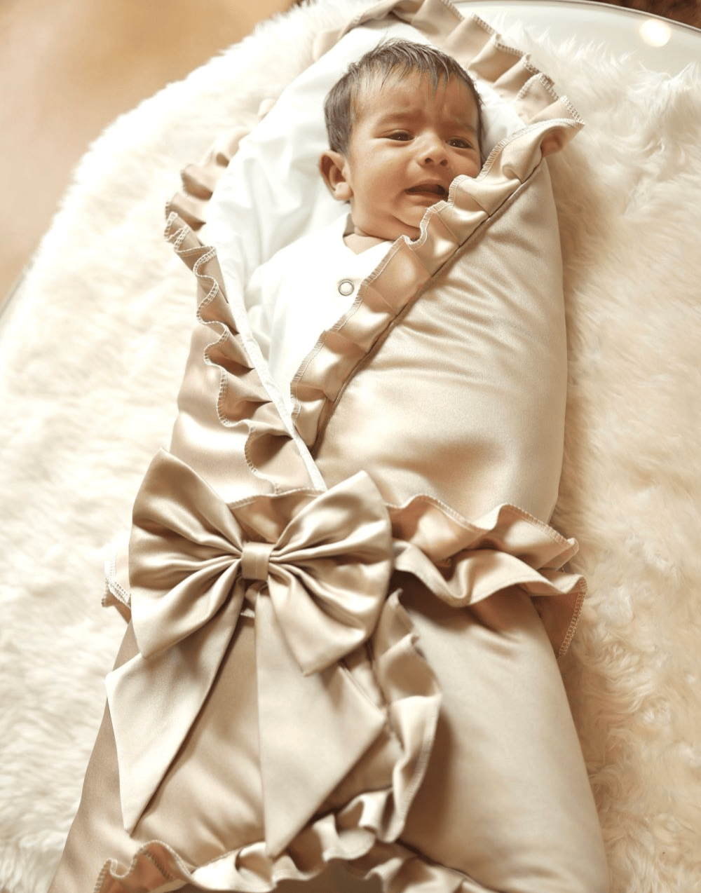 CLASSIC GOLD DRAPE