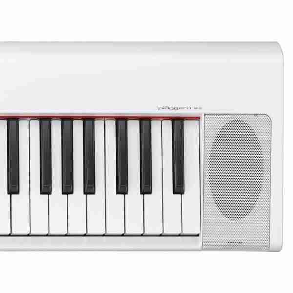 Yamaha Piaggero NP-32 76-Key Portable Digital Piano, White