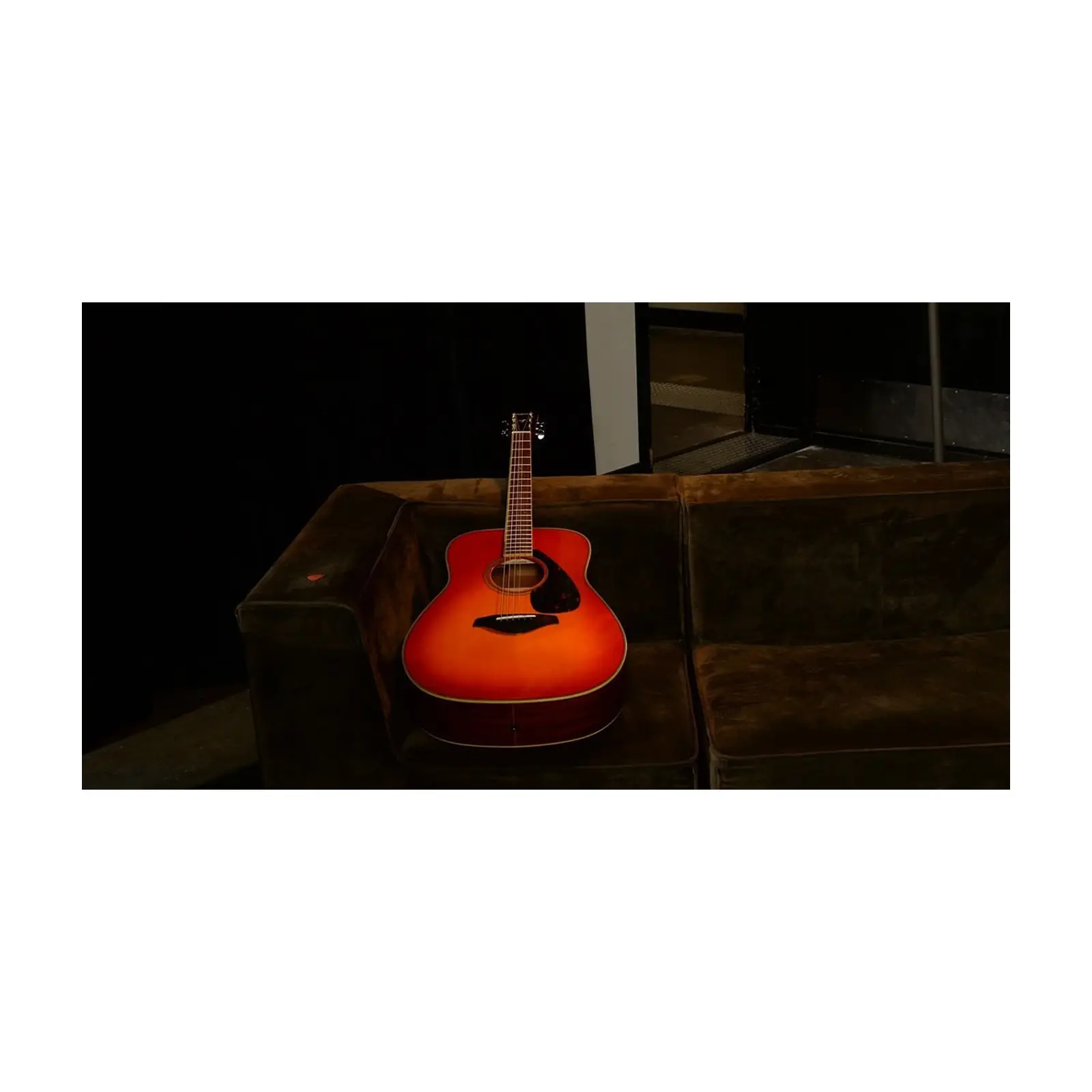 Yamaha FG-800 Solid Top Dreadnought Acoustic Guitar, 6-String, Black