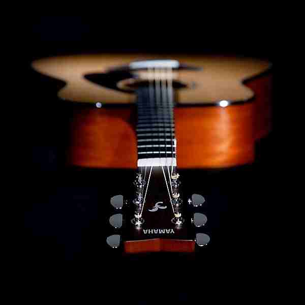 Yamaha FG800 Solid Top Dreadnought Acoustic Guitar, Natural 9