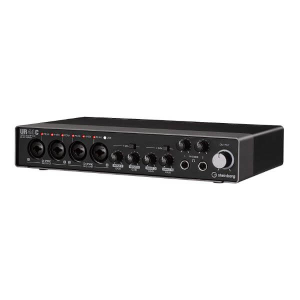 Yamaha UR44C Audio Inerface 1