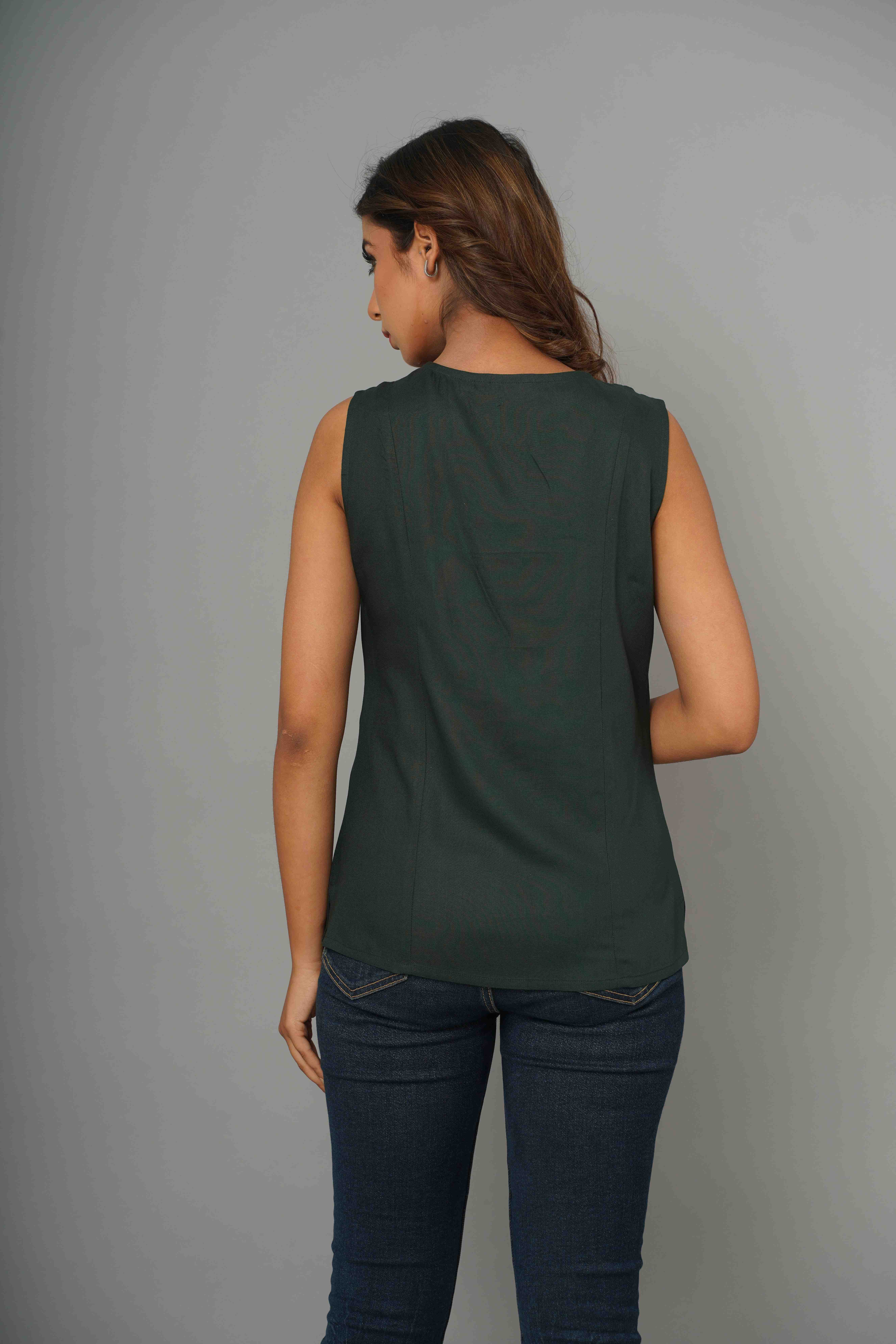 GREEN EMBROIDERED NOTCH NECK TOP
