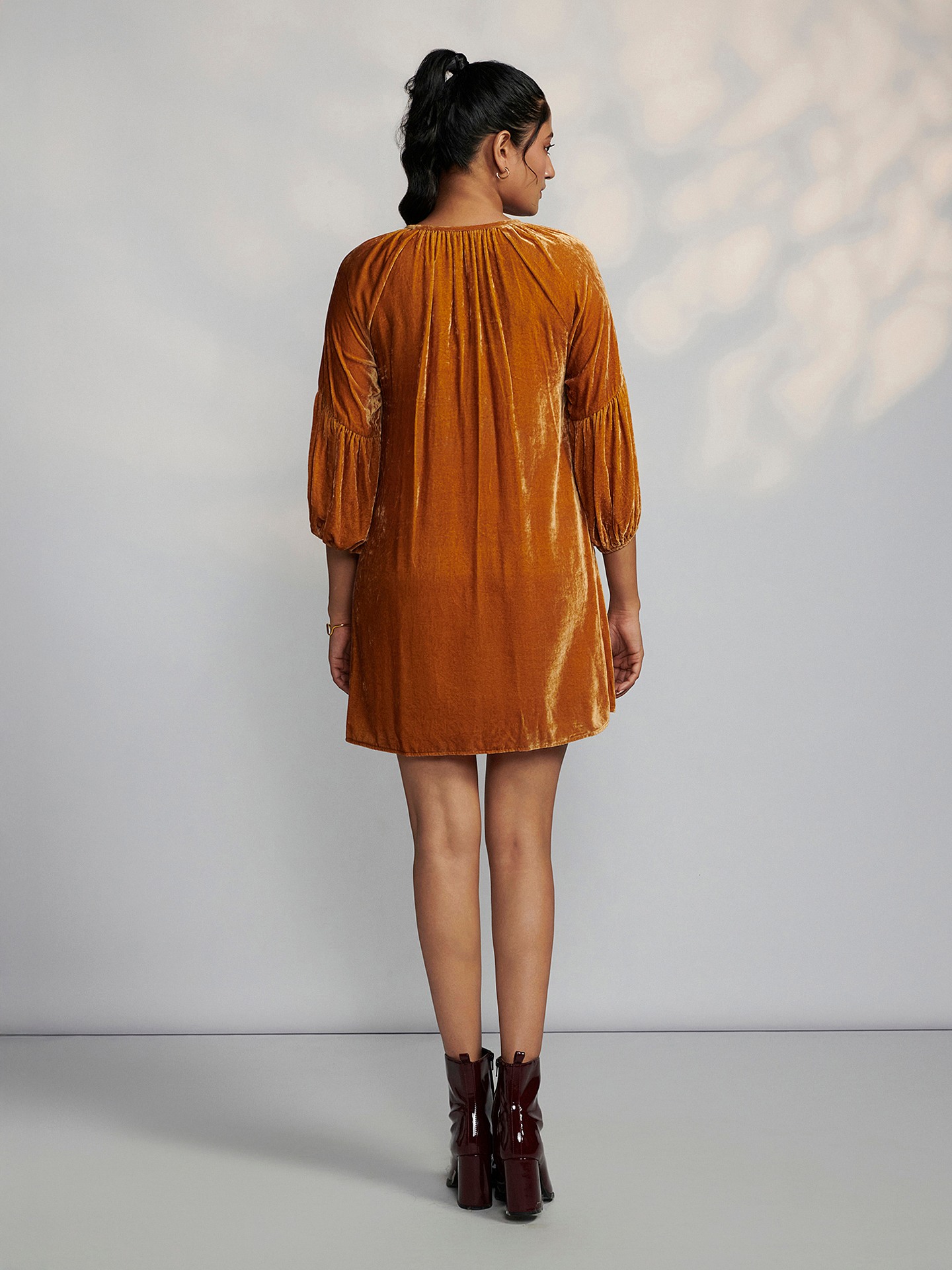 Mustard Violeta Short Dress