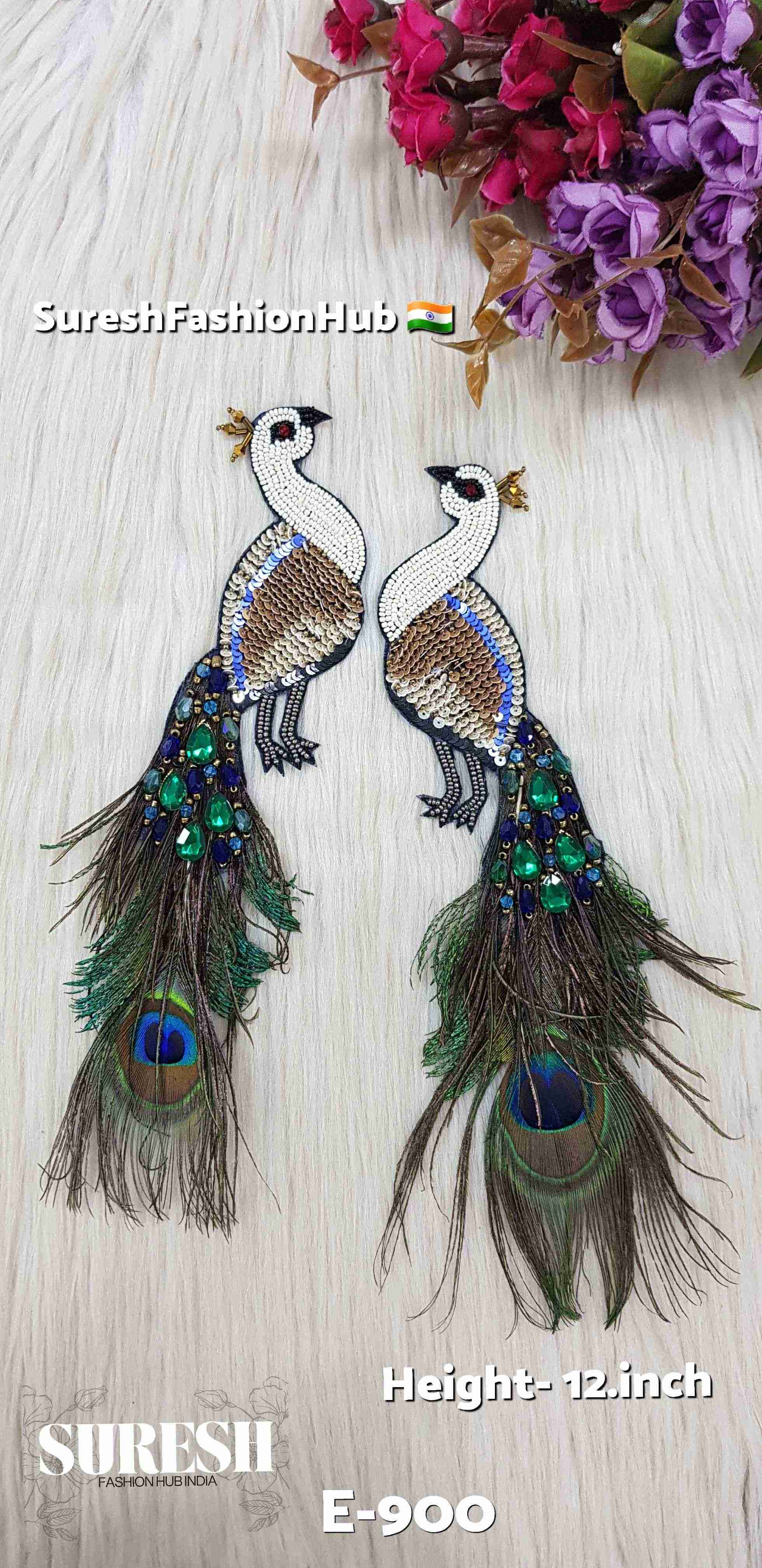 Cream Peacock Patch – Right Facing | E-900