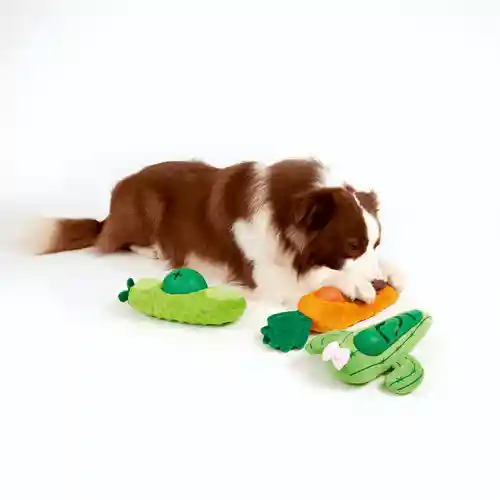 Barkbutler Fofos Cute Plush Treat Toy for Dogs, Green Bean