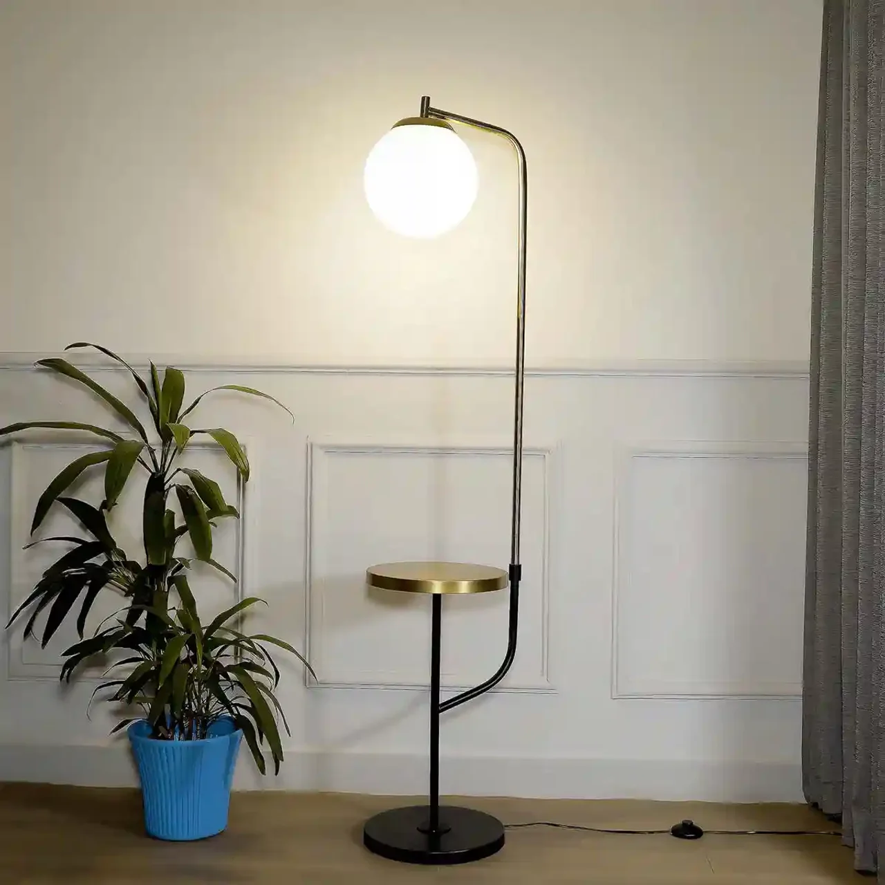 Kapoor Lights Flemish Metal Single Light Globe Floor Lamp