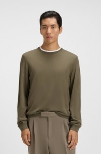 Slim-fit sweater in merino wool with crew neckline