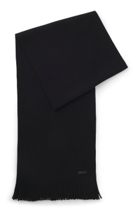 Raschel-knit scarf in virgin wool