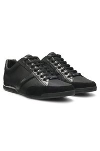 Mixed-material trainers with suede and faux leather
