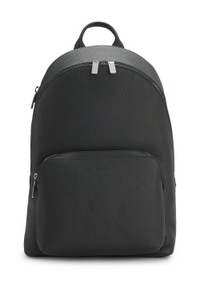 Backpack in grained Italian leather with smart sleeve