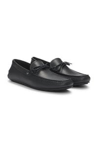Grained-leather moccasins with driver sole