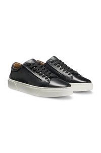 Gary leather low-top trainers with branded lace loop