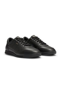 Nappa-leather trainers with perforated details