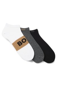 Three-pack of ankle-length socks in a cotton blend