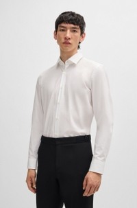Slim-fit shirt in easy-iron cotton poplin
