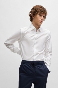Slim-fit shirt in easy-iron Oxford cotton
