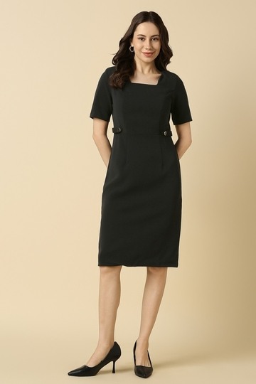 Women Black Solid Formal Dress