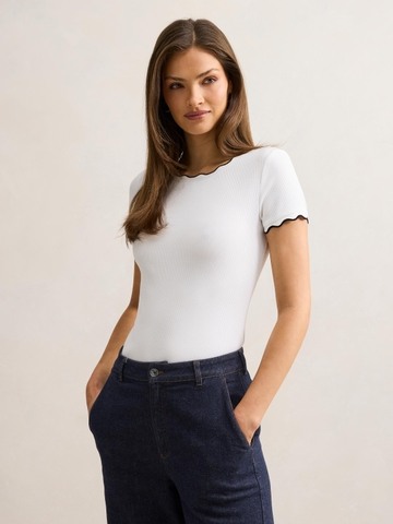 Rebecca Scallop Trim Tee