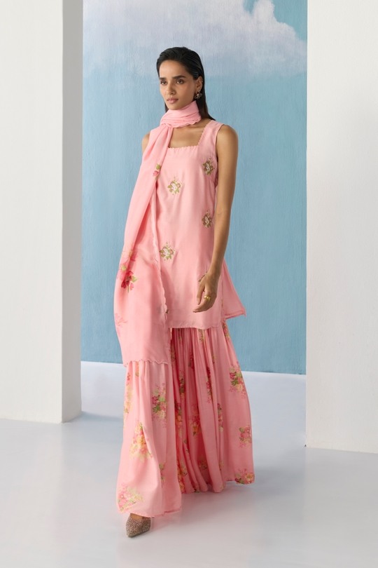 Rose Bloom Drape
